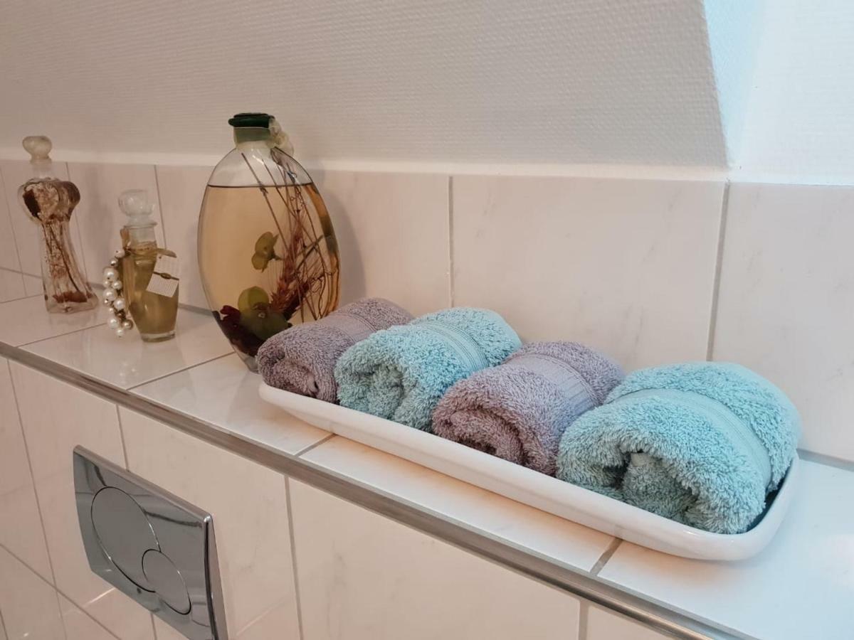 Gemuetliches Zimmer Mit Eigenem Bad/Wc/Kueche Kassel Zewnętrze zdjęcie